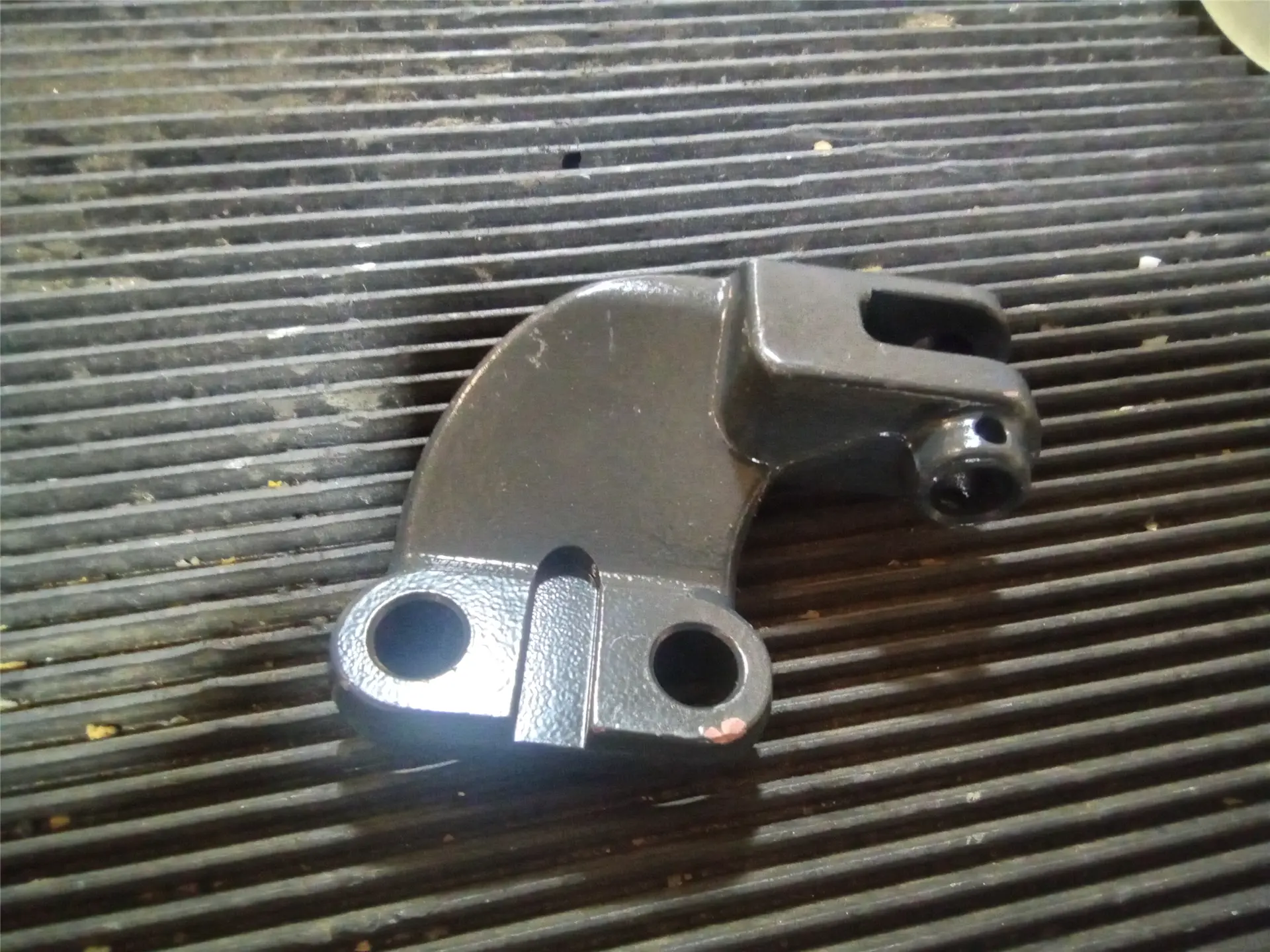 NEW RETAINER PLATE image 1