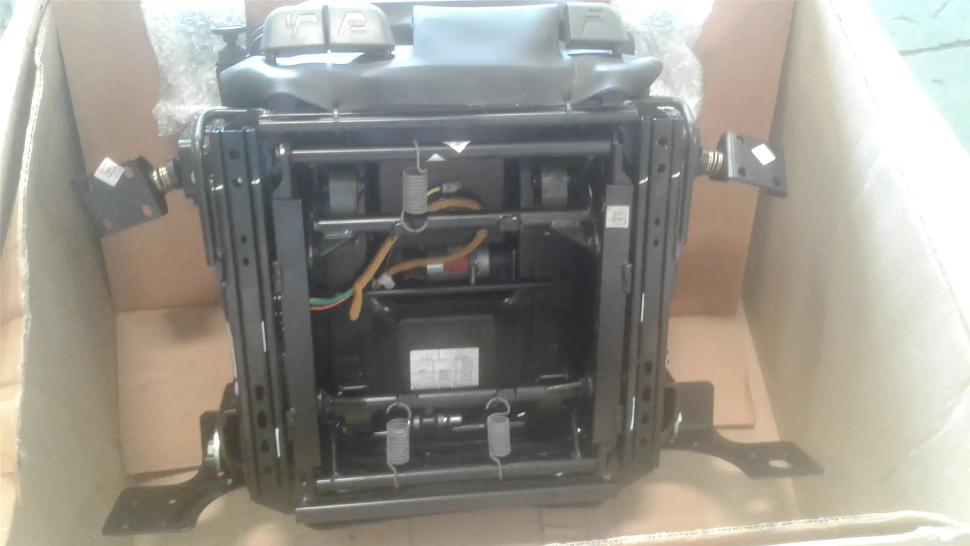 NEW SEAT SUSP GROU image 1