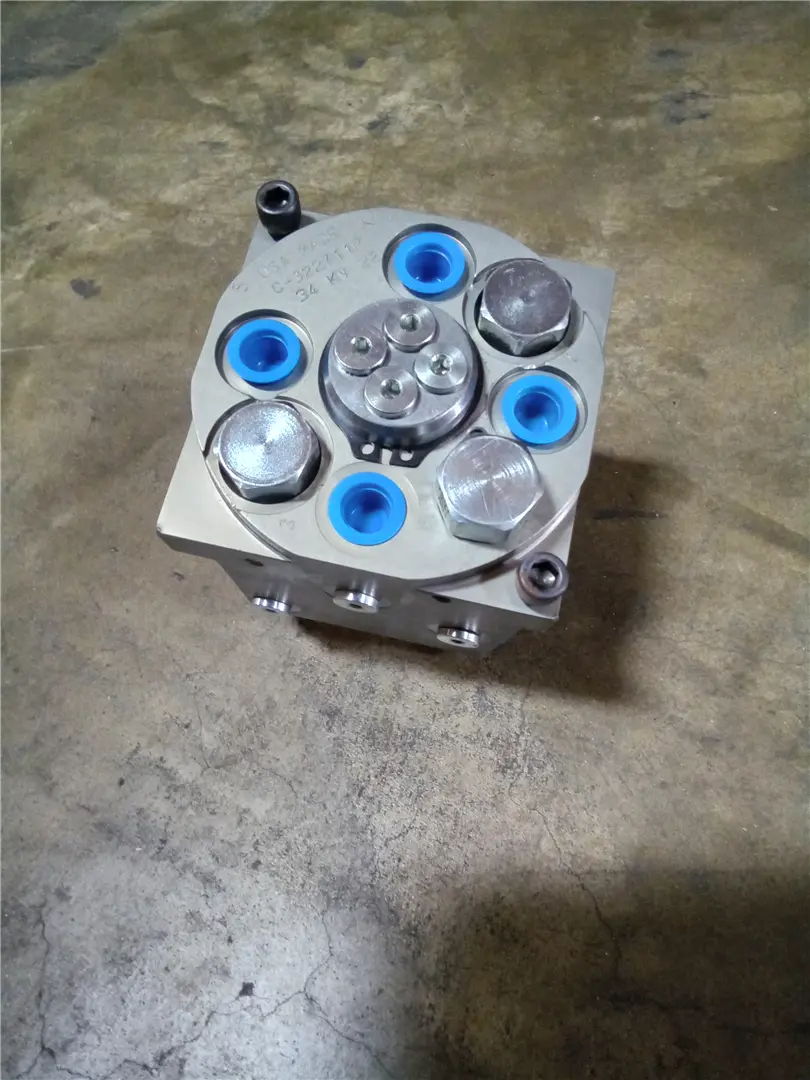 NEW REVOLVING CONN image 1