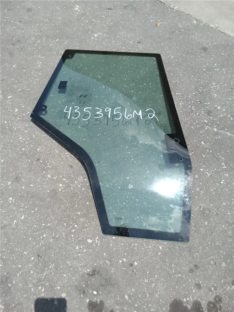 NEW RH GLASS image 1