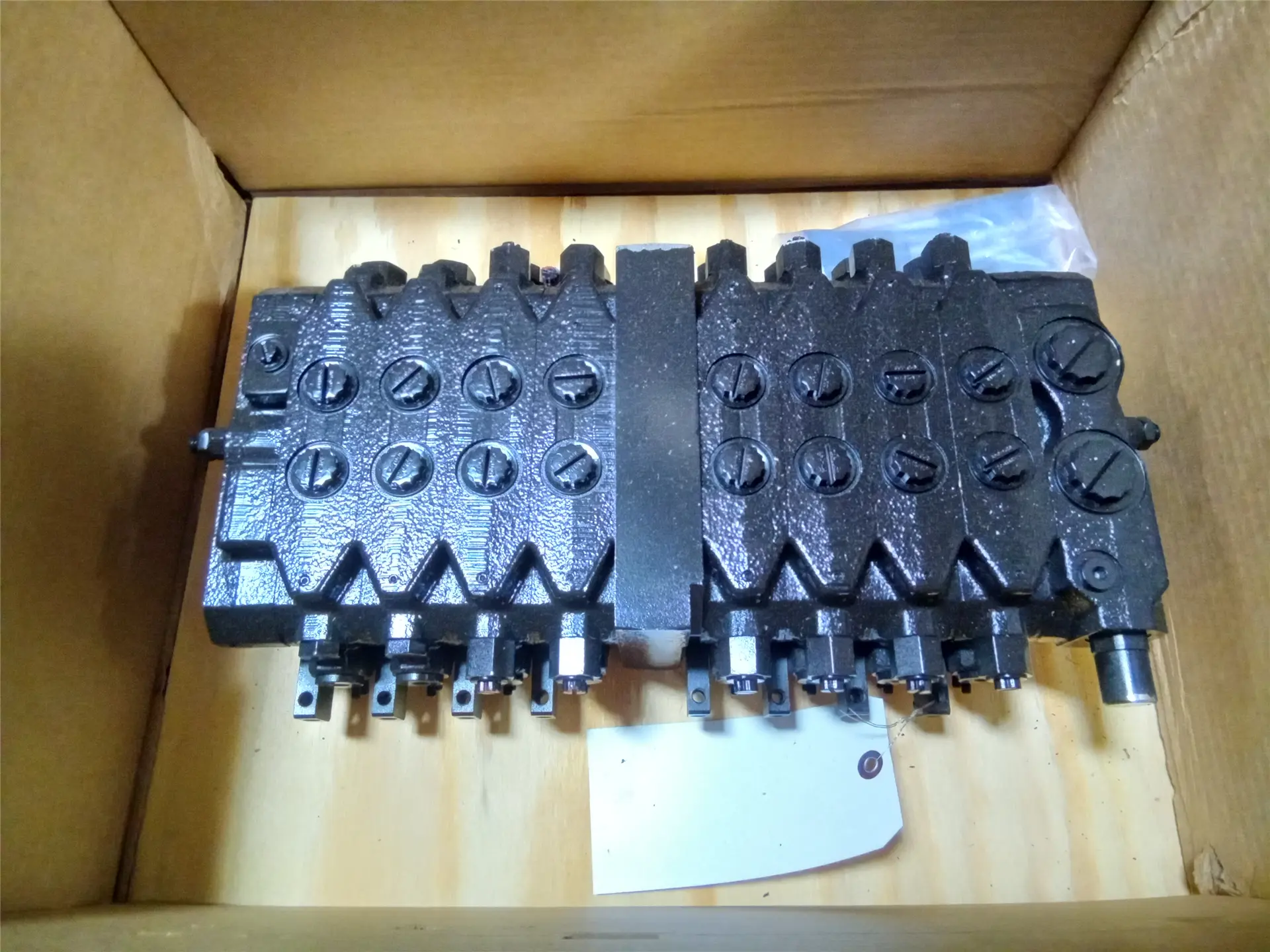 NEW VALVE ASSY image 1