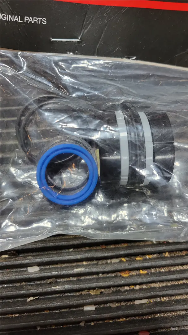 NEW SEAL KIT image 1