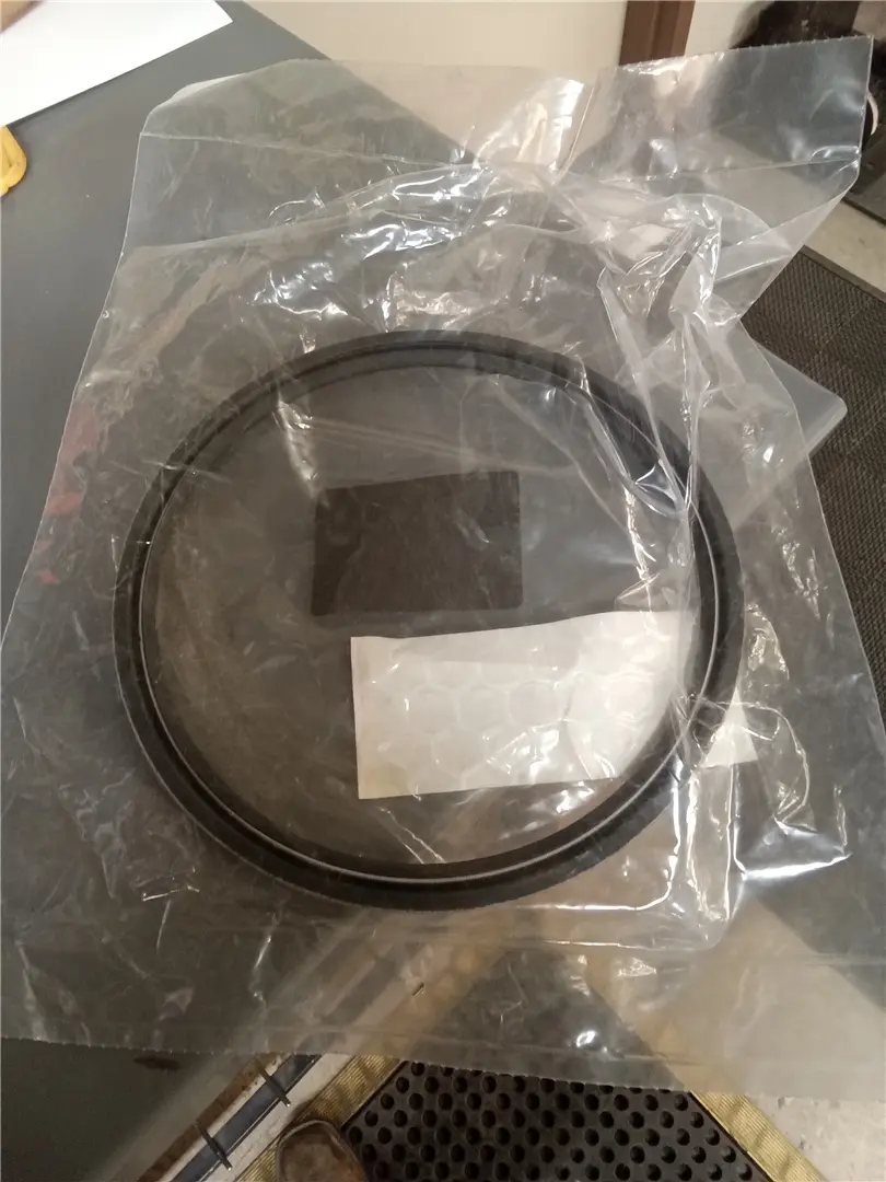 NEW OIL SEAL image 1