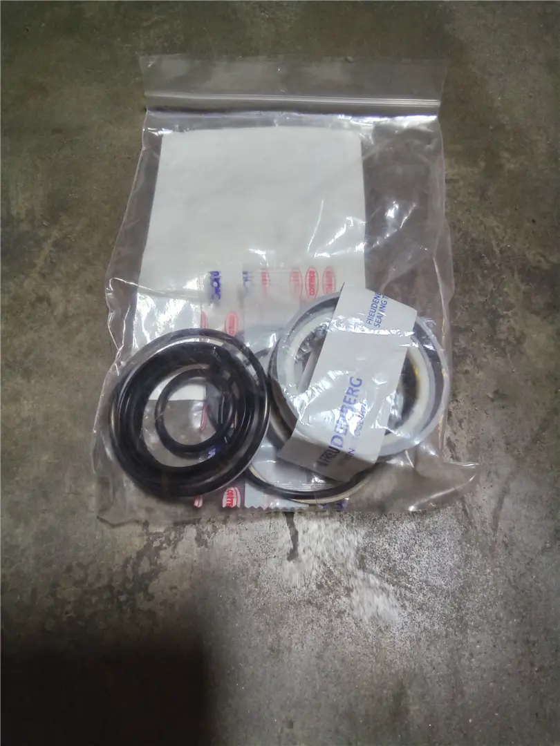 NEW SEAL KIT image 1