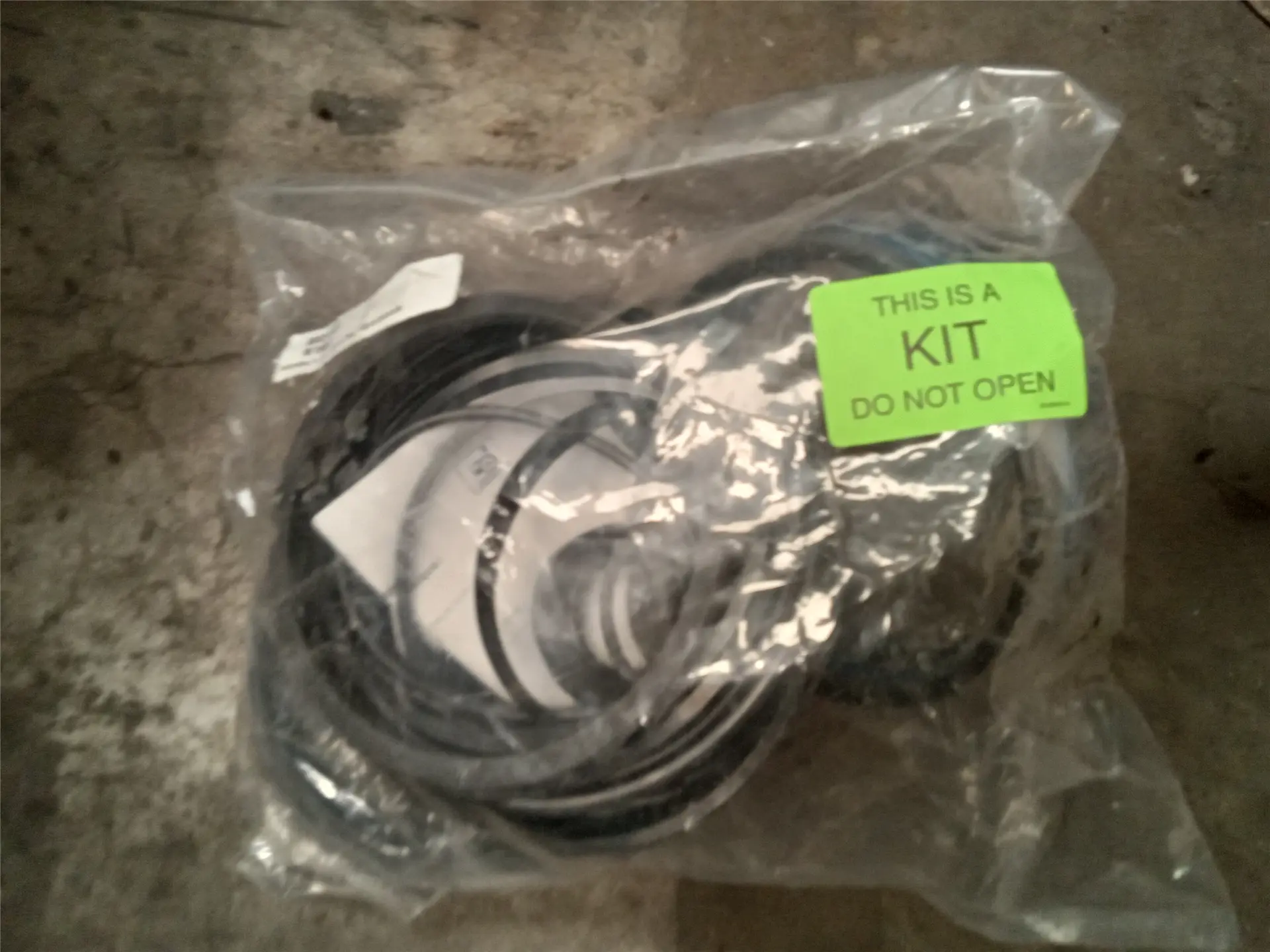 NEW SEAL KIT image 1