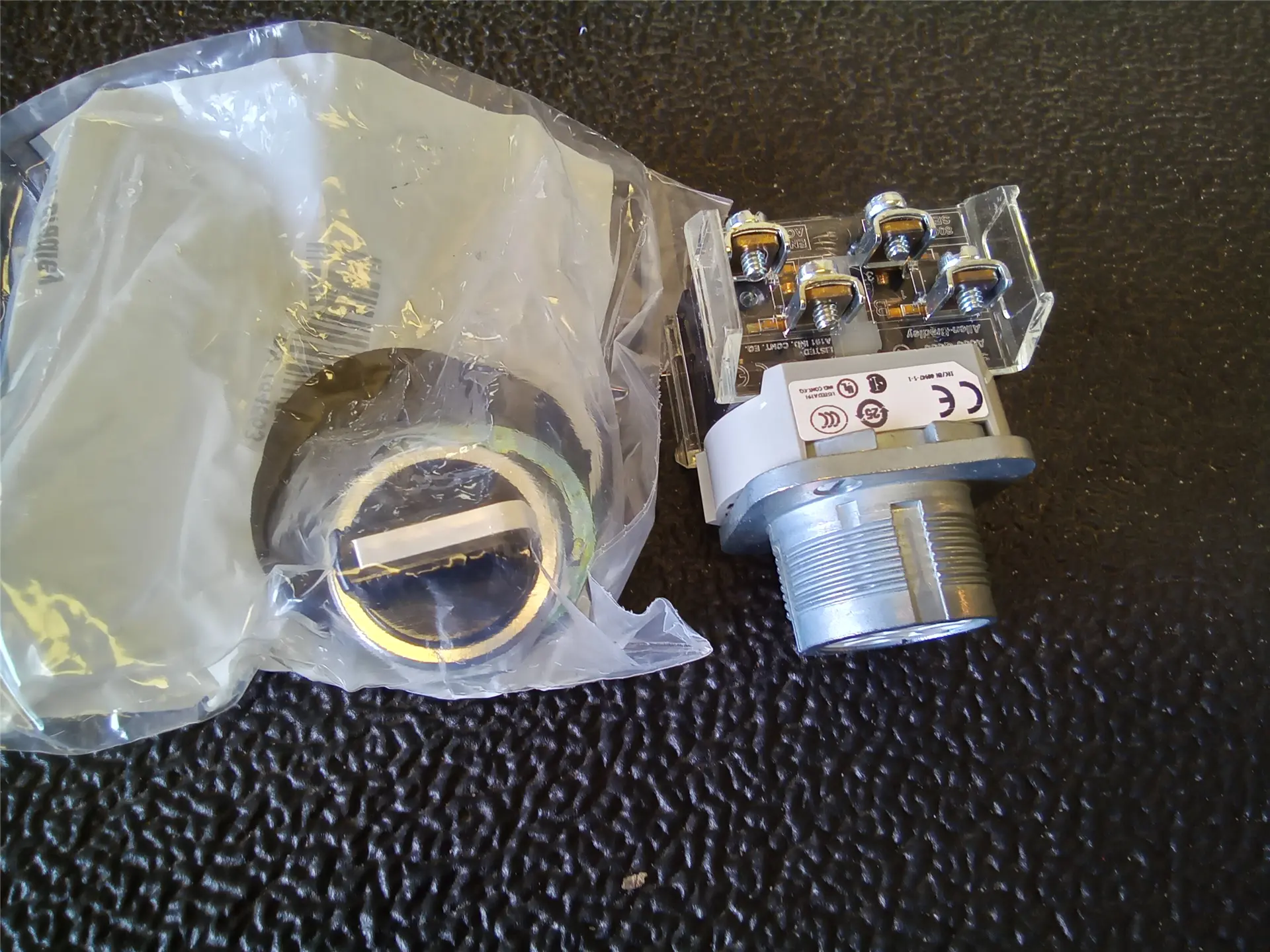 NEW SELECTOR SWITC image 1