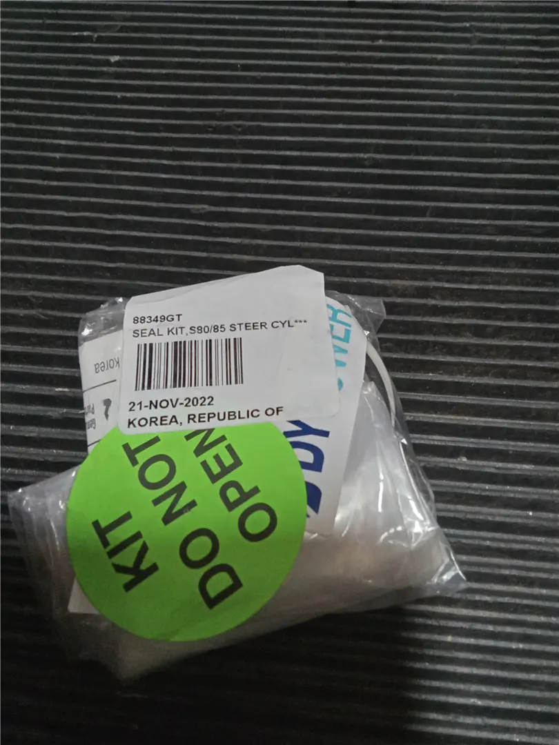 NEW SEAL KIT image 1