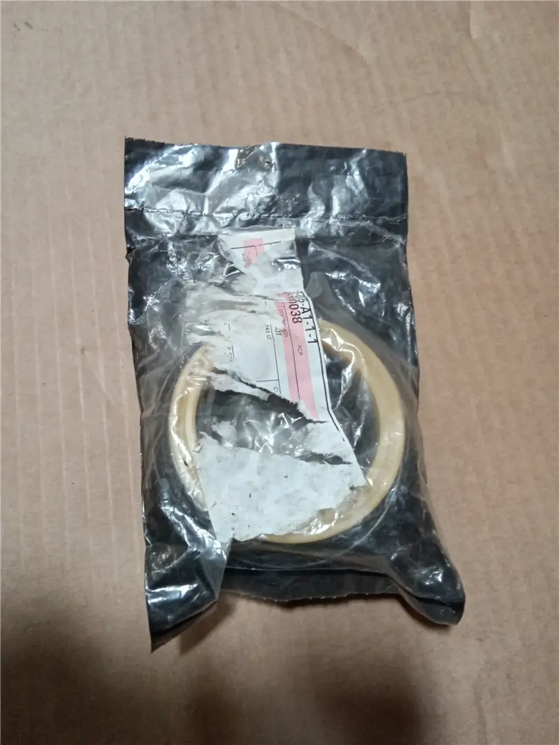 NEW SEAL KIT image 1