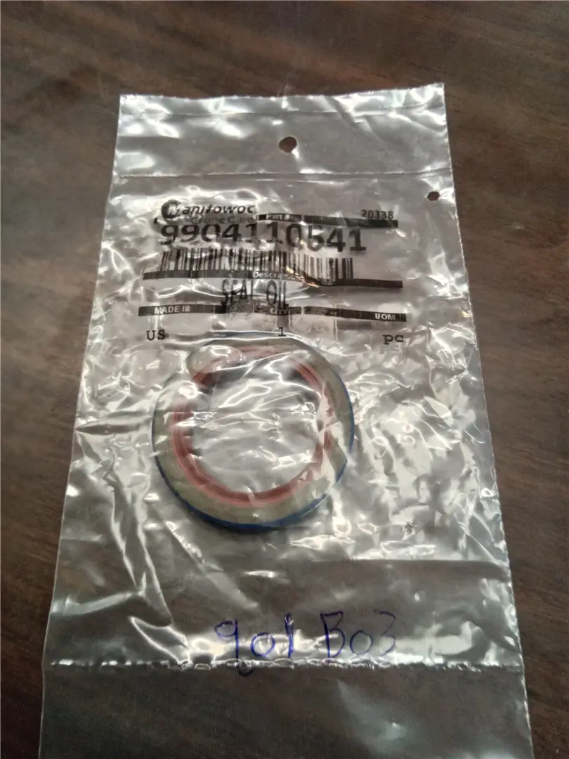 NEW OIL SEAL image 1