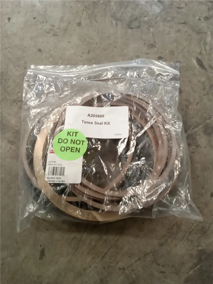 NEW SEAL KIT image 1