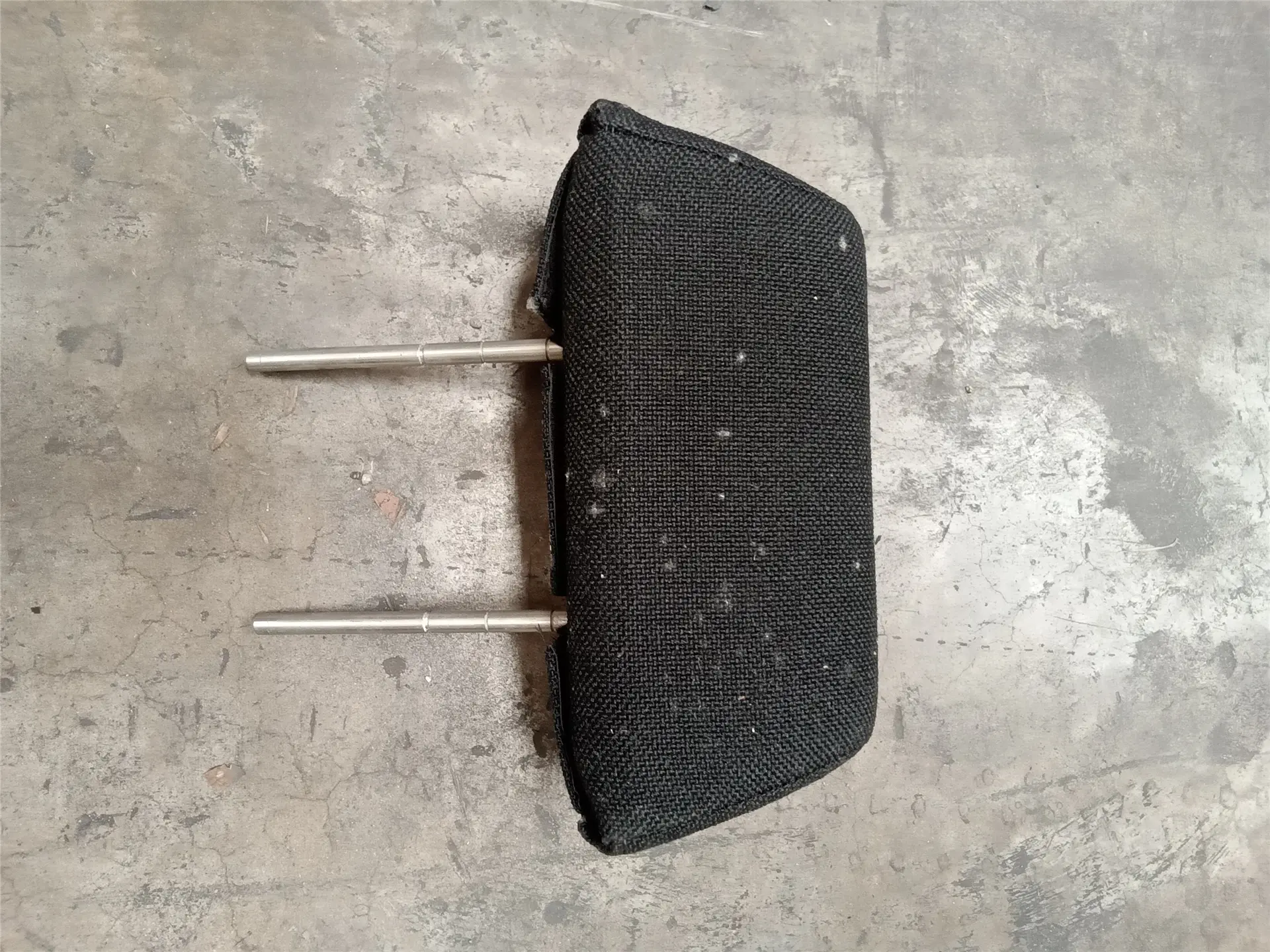 NEW HEADREST AS image 1