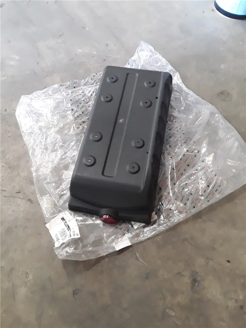 NEW FENDER, REAR A image 1