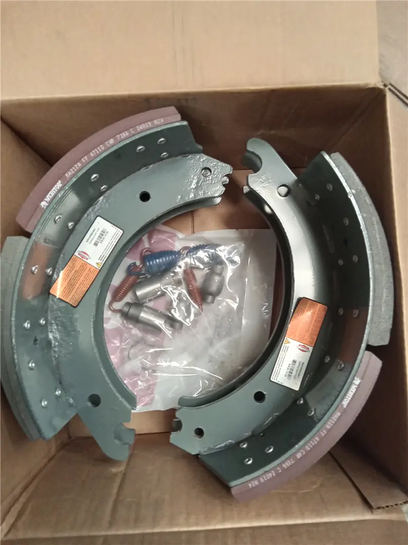 NEW SHOE KIT image 1