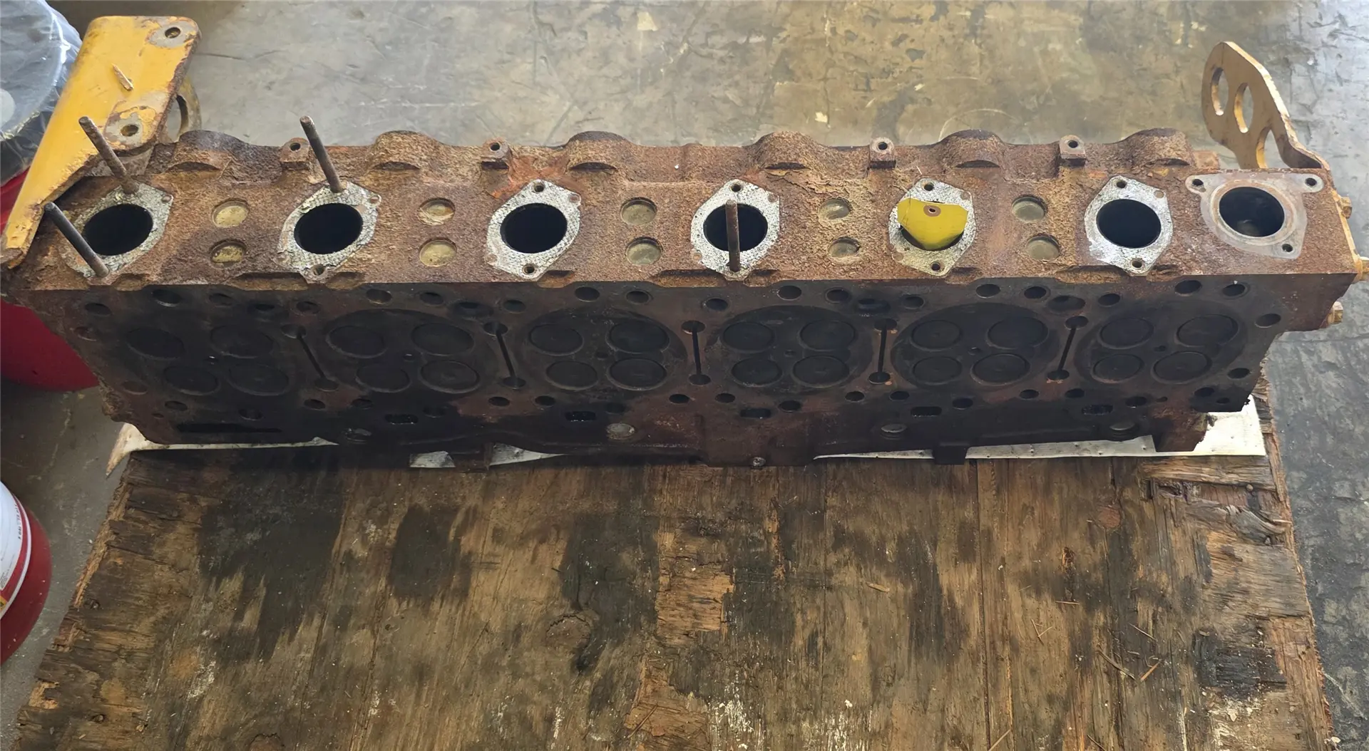 CORE CYL HEAD image 1