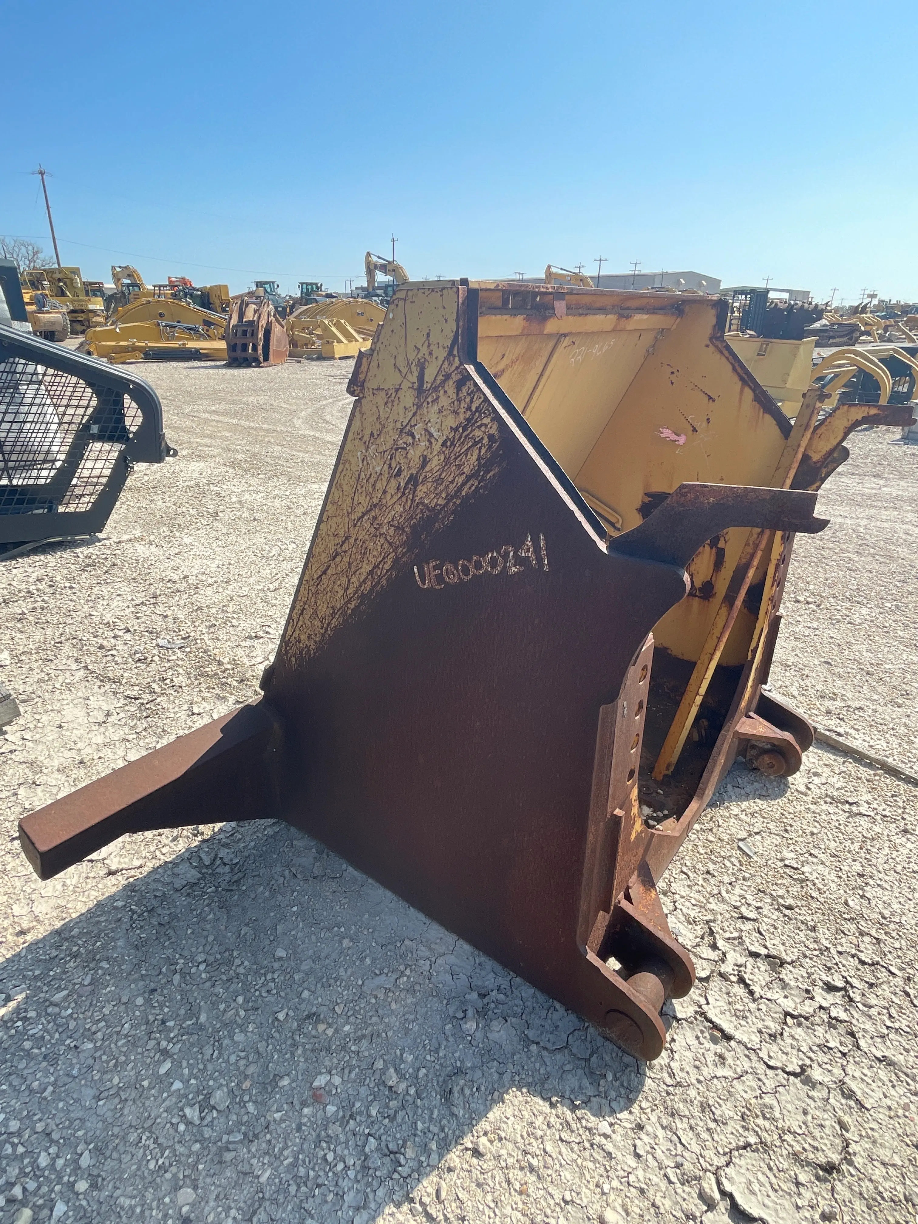 CAT D9T WASTE BOX BLH image 1