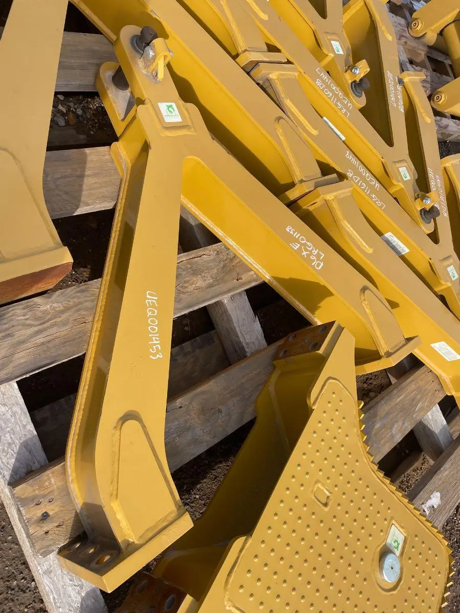CAT D6XE DRAWBAR image 1