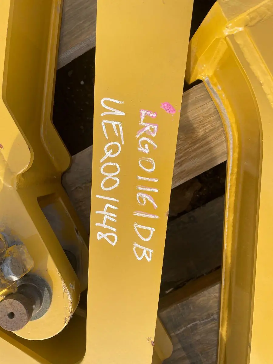 CAT D6XE DRAW BAR BLH image 1