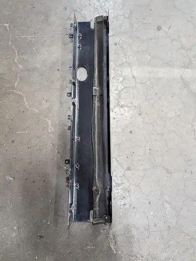 Radiator Top Frame indicator image 1