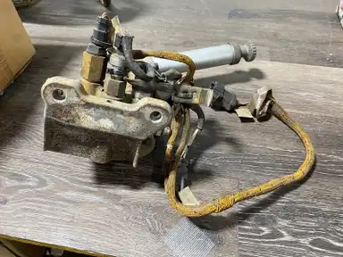 Fuel Filter Base indicator image 7