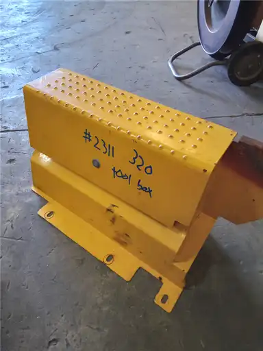 USED STORAGE BOX indicator image 3