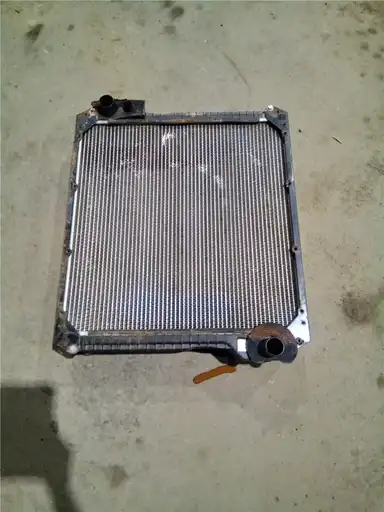 USED RADIATOR GP indicator image 3